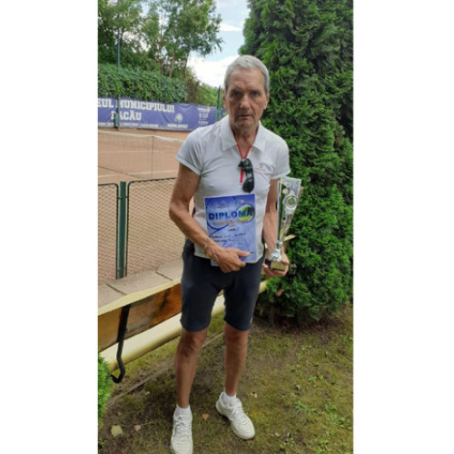 Valeriu Ilie câștigă competiția de tenis de la Mamaia