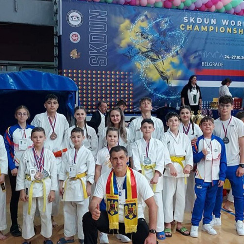 Performanțe remarcabile ale karateka-urilor din Brăila la Campionatul și Cupa Mondială SKDUN