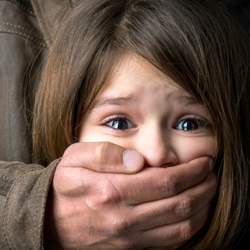 Abuzul sexual, o problemă gravă în rândul tinerilor din Zavoaia