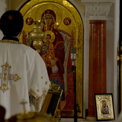 postul sfintilor apostoli petru si pavel începe în fiecare an în lunea de după Duminica Tuturor Sfinților, care are loc după Rusalii, și are ca scop pregătirea spirituală și cinstirea celor doi apostoli, petru și pavel, sărbătoriți pe 29 iunie. Potrivit digi24.ro, durata postului variază de la an la an, fiind influențată de data Paștelui, dar trebuie să dureze cel puțin șapte zile, conform deciziei Sfântului Sinod al Bisericii Ortodoxe Române din 2015.