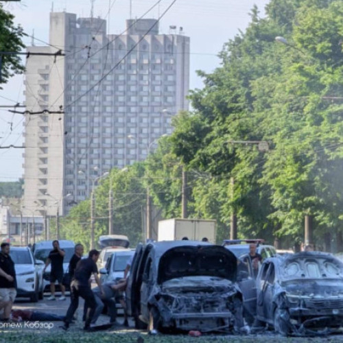 Trei morți și aproape 20 de răniți într-un atac rusesc asupra Sumi