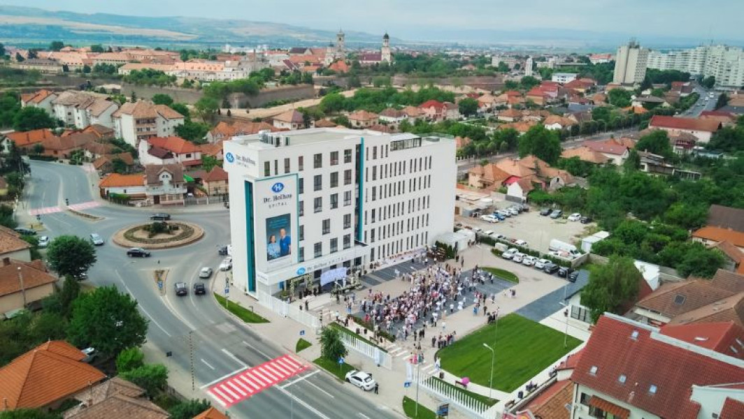 (P) Cel mai mare spital de oftalmologie din Transilvania, inaugurat sub brandul Dr. Holhoș, cu o investiție de 6 milioane de euro
