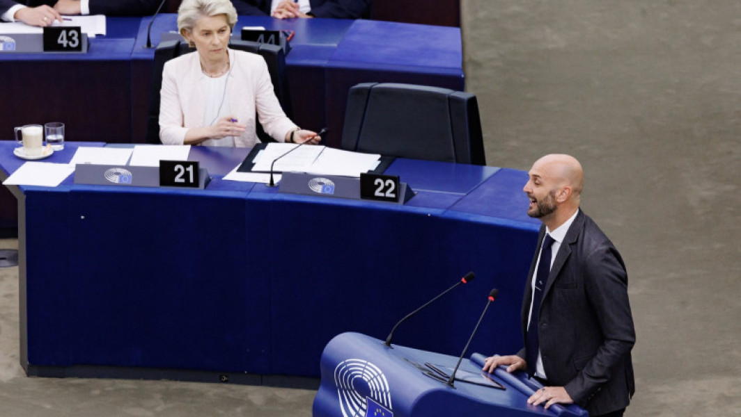 AUR, ironizat chiar de aliații din Parlamentul European la moțiunea lui Piperea: „Unora le place să piardă, atât acasă, cât şi aici”