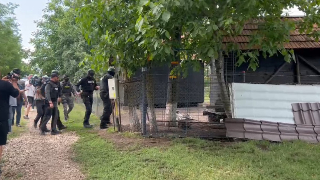 Video Suspectul crimei din Mureș, căutat în județul Arad. Sunt percheziții și la mai multe adrese din Mureş