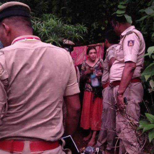 O rusoaică a fost găsită împreună cu fiicele ei într-o peșteră din India în mijlocul unei jungle pline de șerpi. Cum au ajuns acolo