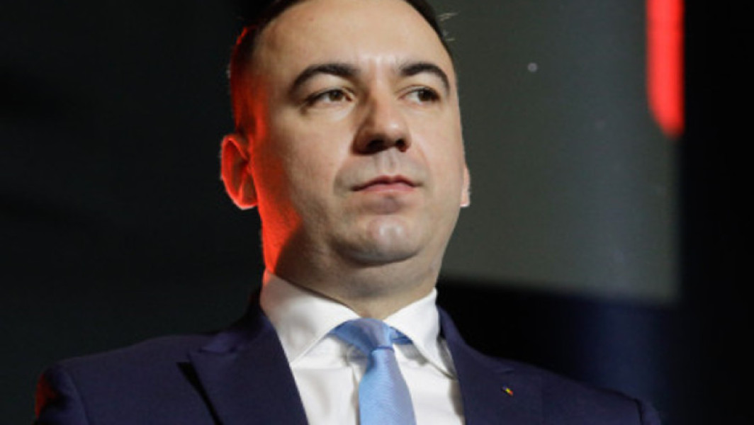 Ministrul Bogdan Ivan, aprecieri pentru cariera politică a lui Ion Iliescu, dar evocă și momentele controversate din viața acestuia