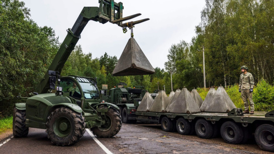 Frontiera baltică se întărește: obstacole antitanc instalate de Lituania la frontierele cu Belarus și Kaliningrad