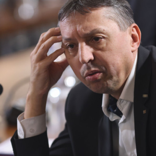 Daniel David anunță ajustări la bursele de merit pentru protejarea burselor sociale