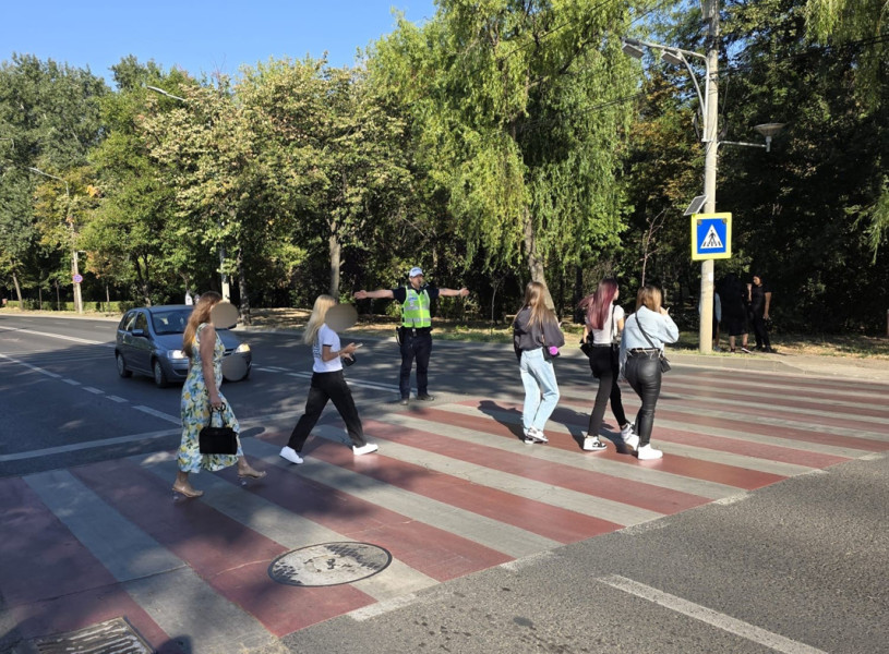 Brăila: Polițiștii asigură siguranța începutului noului an școlar