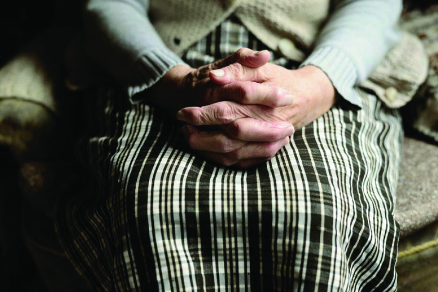 Brăila: pensionare înșelate de vânzătoare ambulante de pește și carne