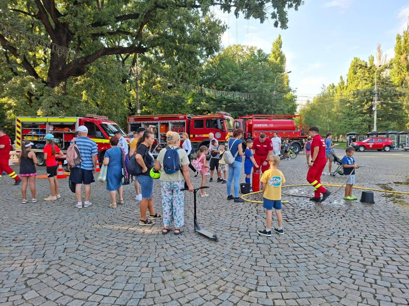 Brăila marchează Ziua Pompierilor cu ceremonii, exerciții și omagiu eroilor