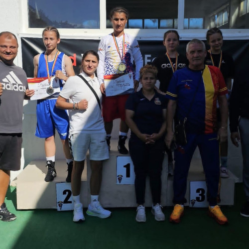 Raisa Brânză și Lavinia Dumitrache campioane naționale la box feminin în România