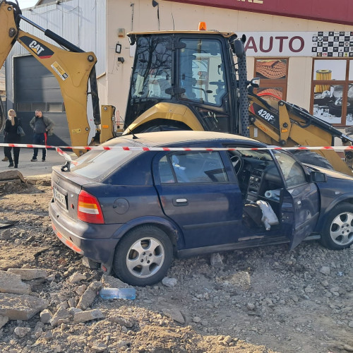 Accident rutier la podul Apollo: o femeie rănită. Poliția clarifică situația