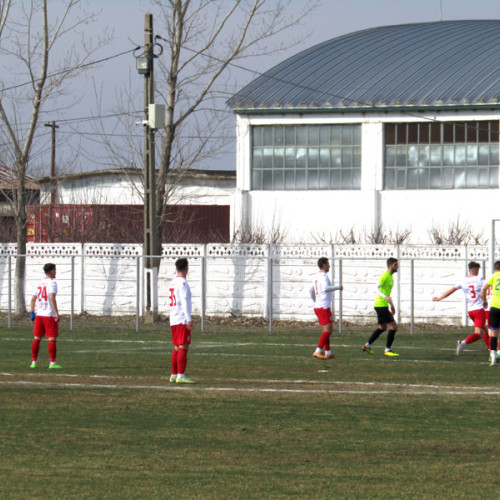 Fotbal: Viitorul Șuțești înfruntă CSM Focșani în meciul amical cu scorul de 0-3 - Înotători brăileni pe podium la Cupa Rotary - contratimp în sport pe data de 4 martie 2024