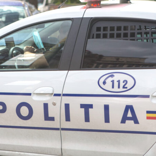 Accident cu mașina poliției, drum minor dauna materiale si contravenții, aparatura poliției