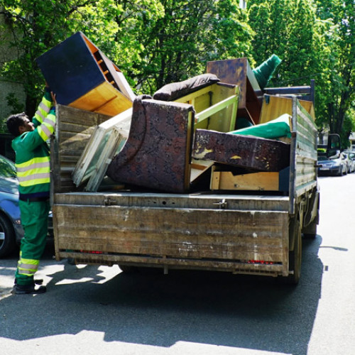 Campanie de colectare gratuită a deșeurilor voluminoase și a deșeurilor periculoase