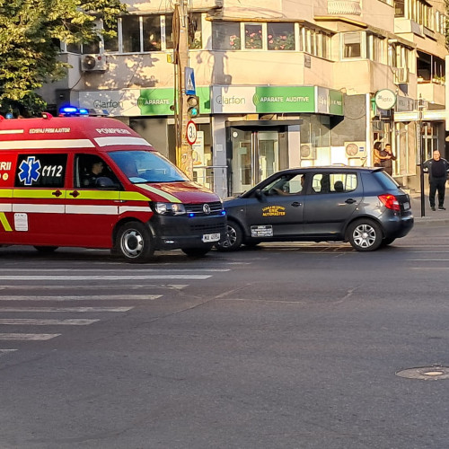 Biciclist lovit de mașină la intersecția Gării cu Dorobanților. Circulația va fi restricționată temporar pe Bulevardul Dorobanților.