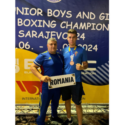 Denis Cucu, medalie de bronz la Campionatul European de box pentru juniori